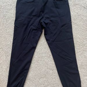 Everyday Jogger Pant - Skinny Fit - Navy color